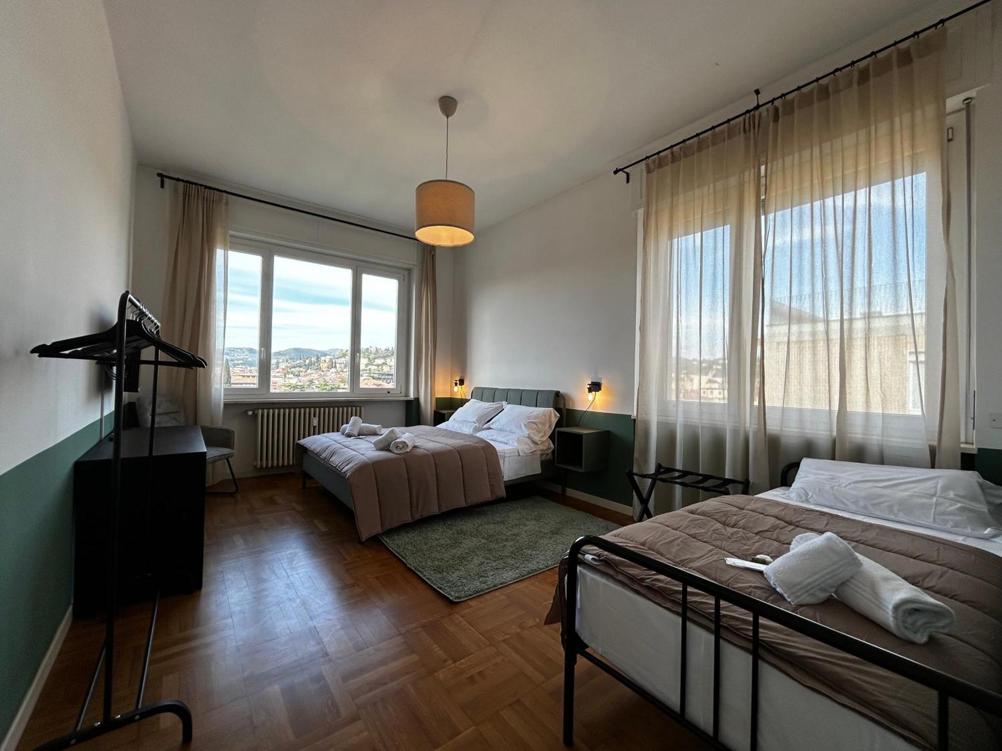 Big House-Private Parking-12" Walk From The Arena Appartement Verona Buitenkant foto