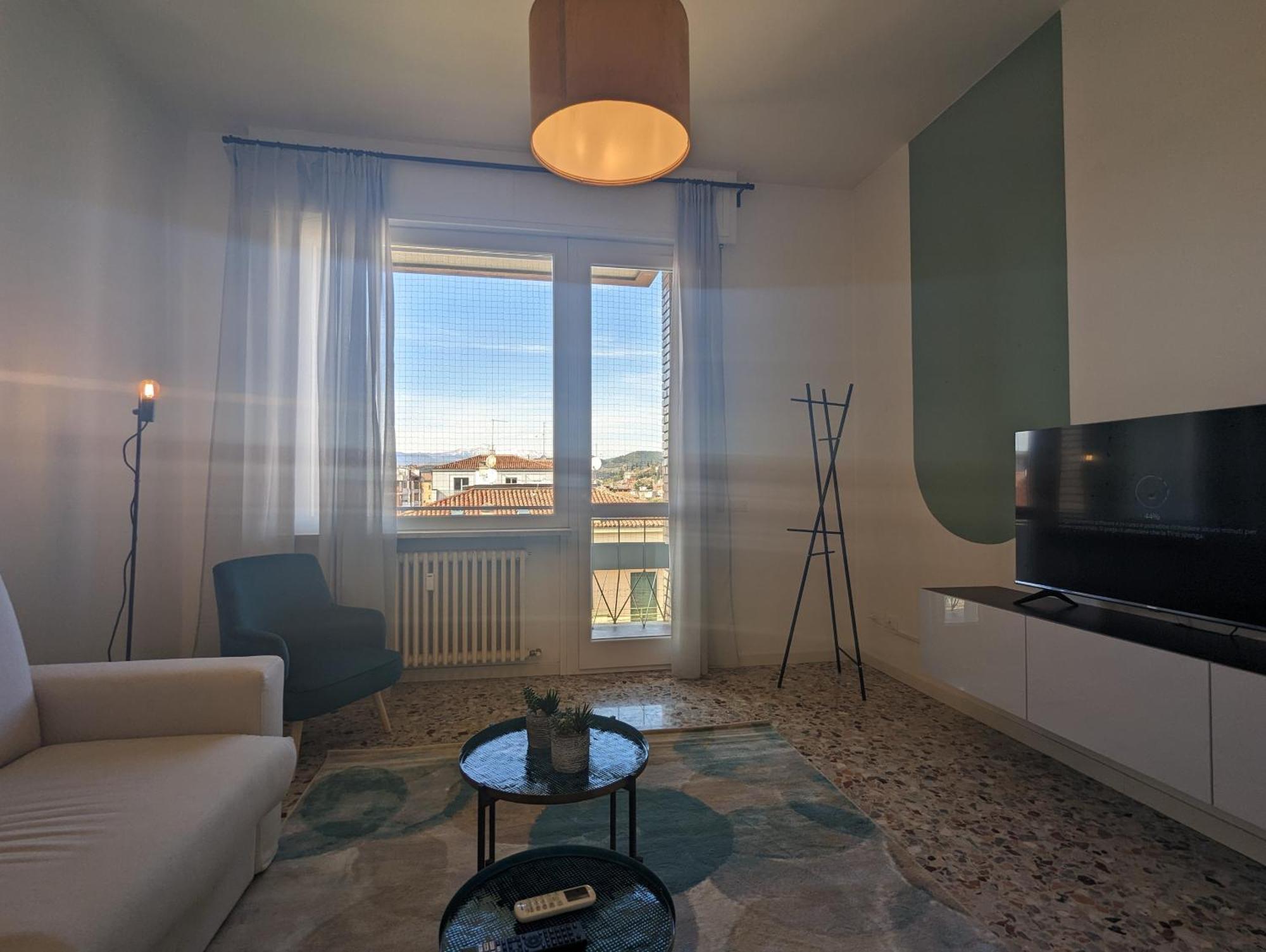 Big House-Private Parking-12" Walk From The Arena Appartement Verona Buitenkant foto