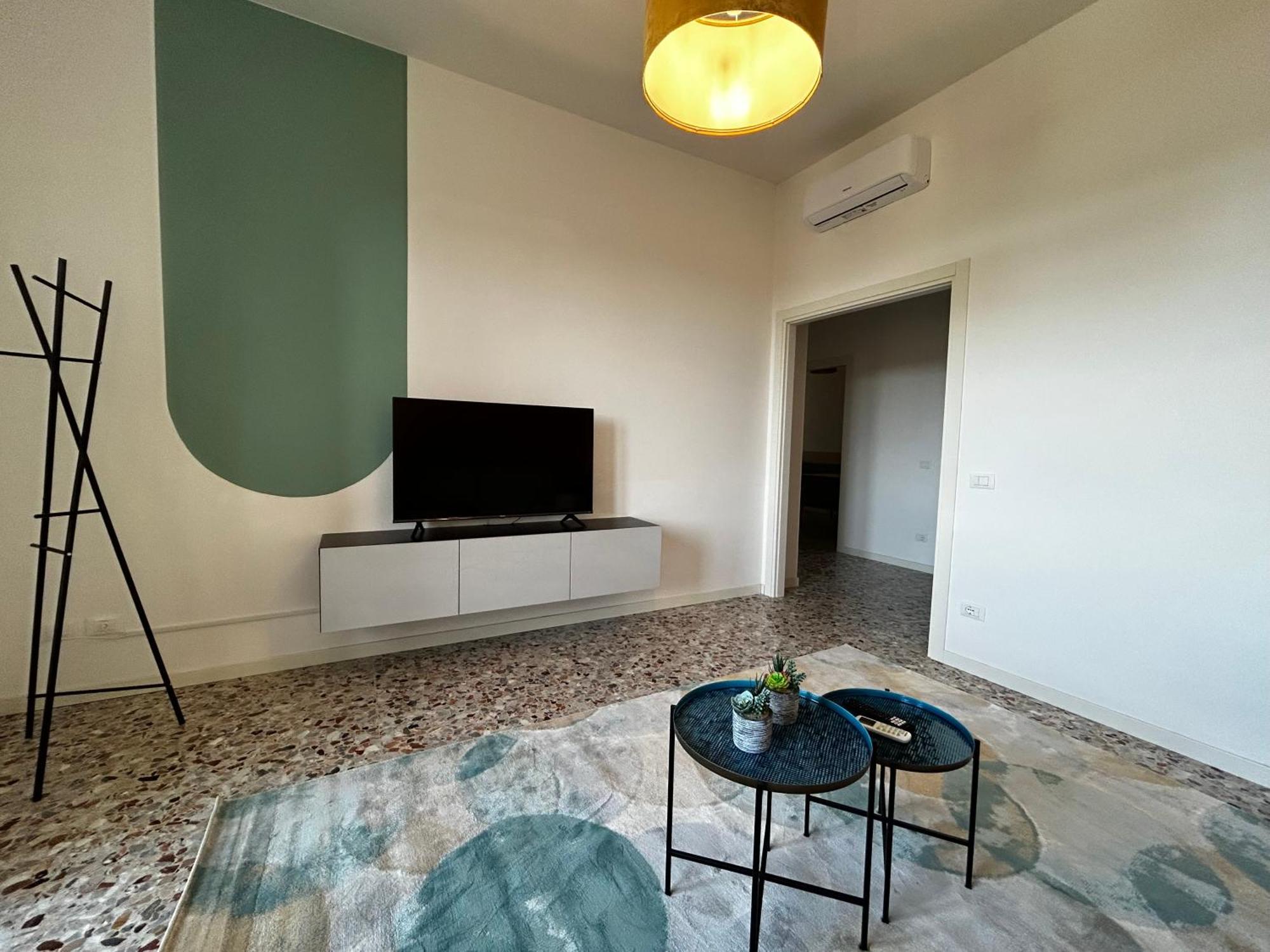 Big House-Private Parking-12" Walk From The Arena Appartement Verona Buitenkant foto