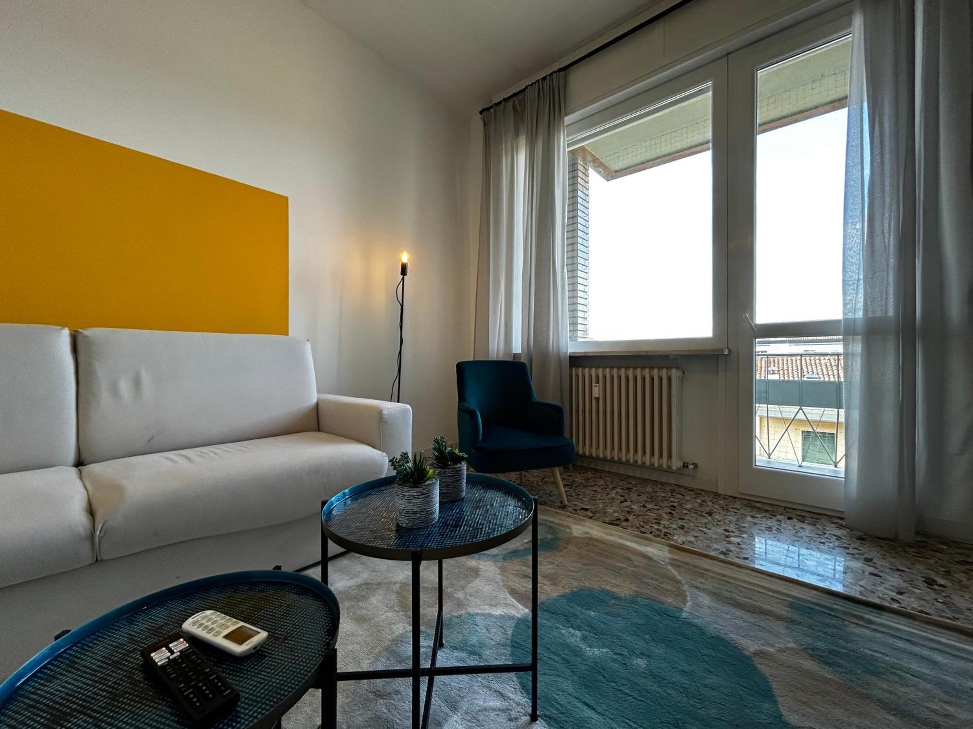 Big House-Private Parking-12" Walk From The Arena Appartement Verona Buitenkant foto
