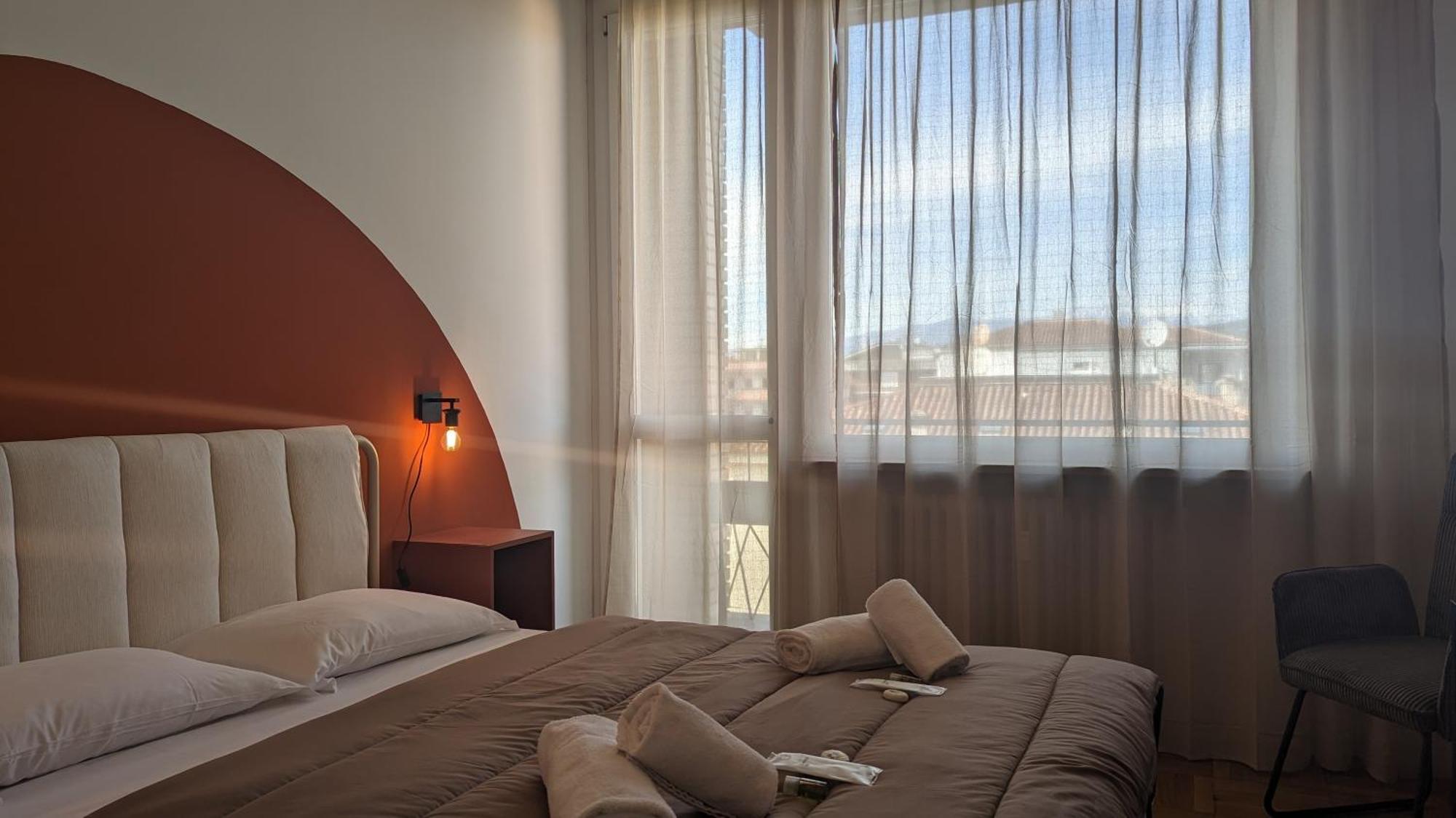 Big House-Private Parking-12" Walk From The Arena Appartement Verona Buitenkant foto